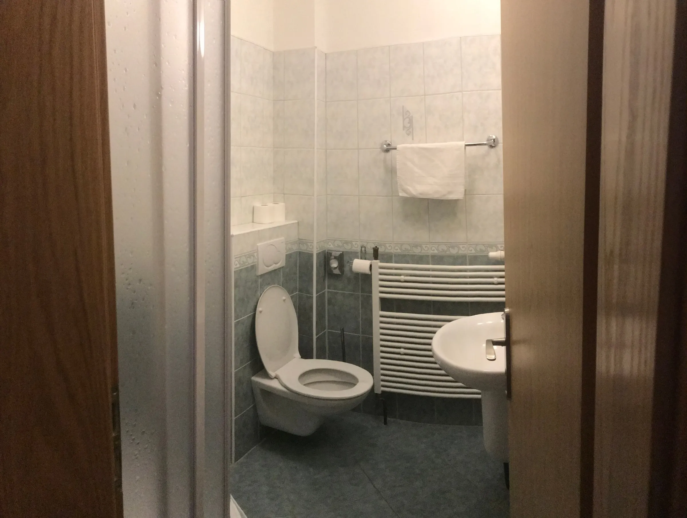 En-suite bathroom